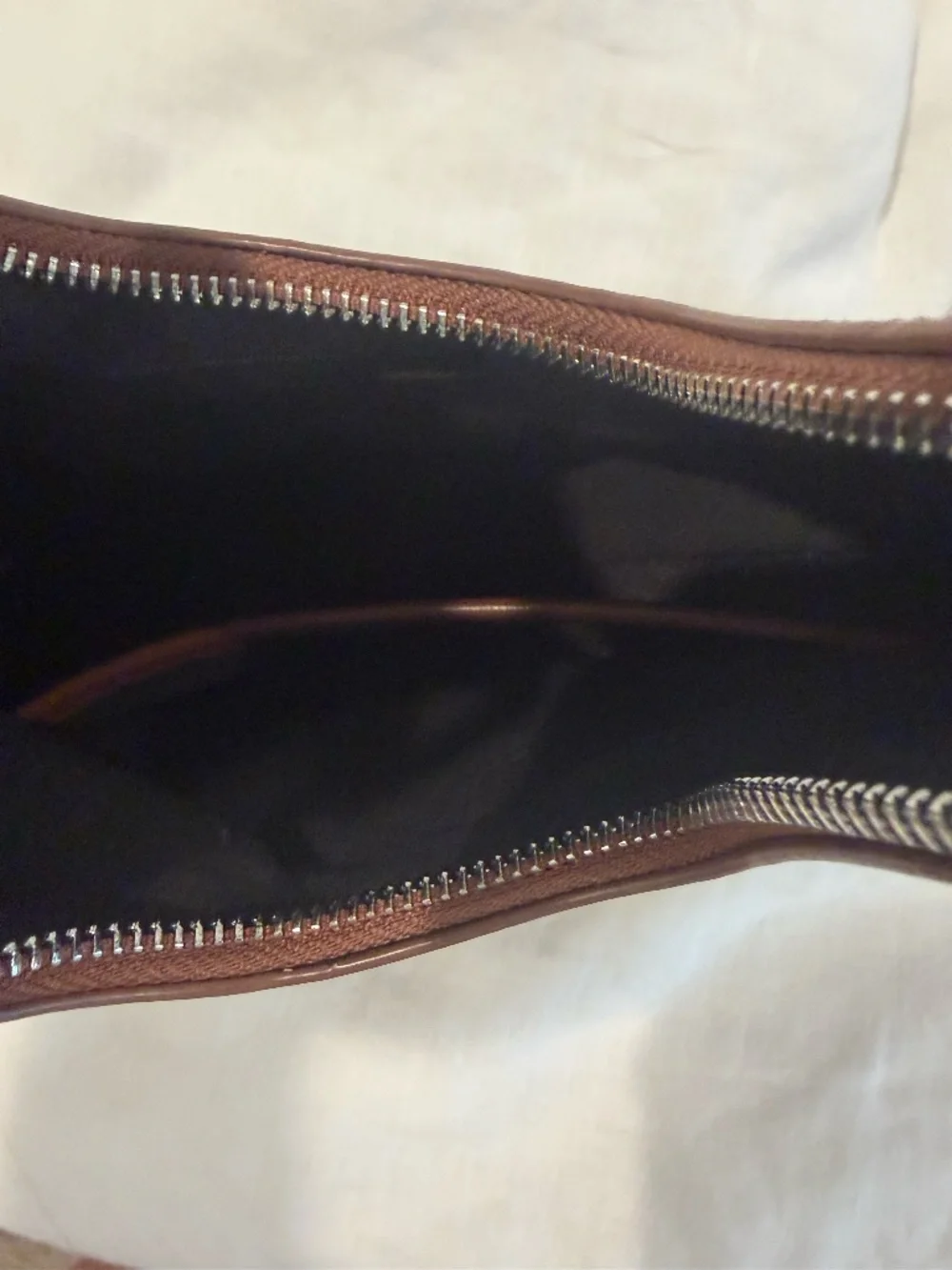 Brown purse - Picture 3 of 3